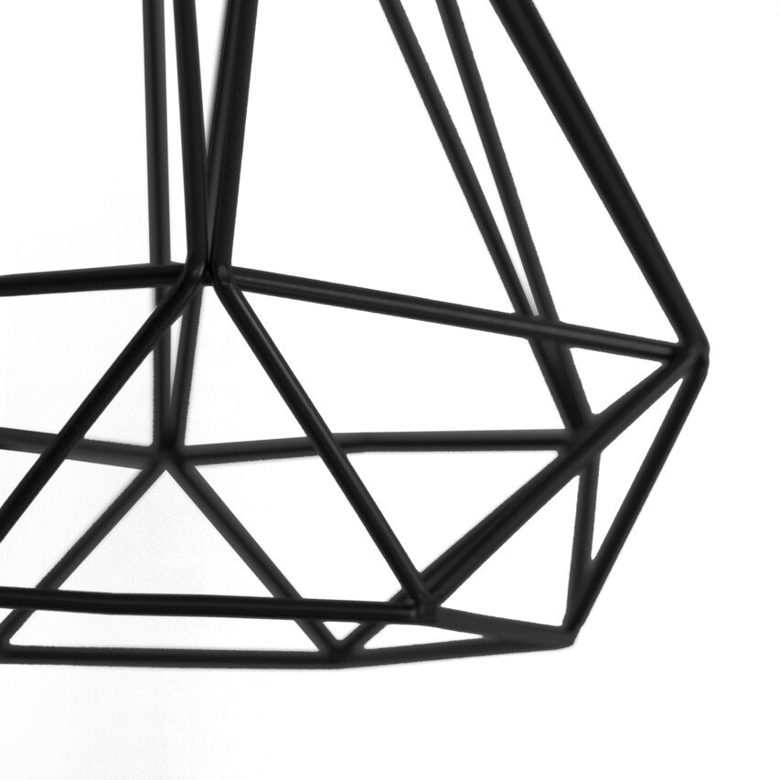 Details Ansicht von nahen der Pendelleuchte in Schwarz