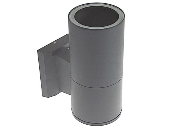 Nahaufnahme einer modernen grauen Außenwandleuchte in zylindrischer Form mit GU10-Fassung.