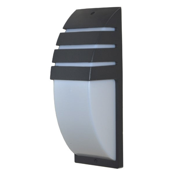 Moderne Außenlampe mit schlankem Design, geeignet für Eingangsbereiche und Terrassen